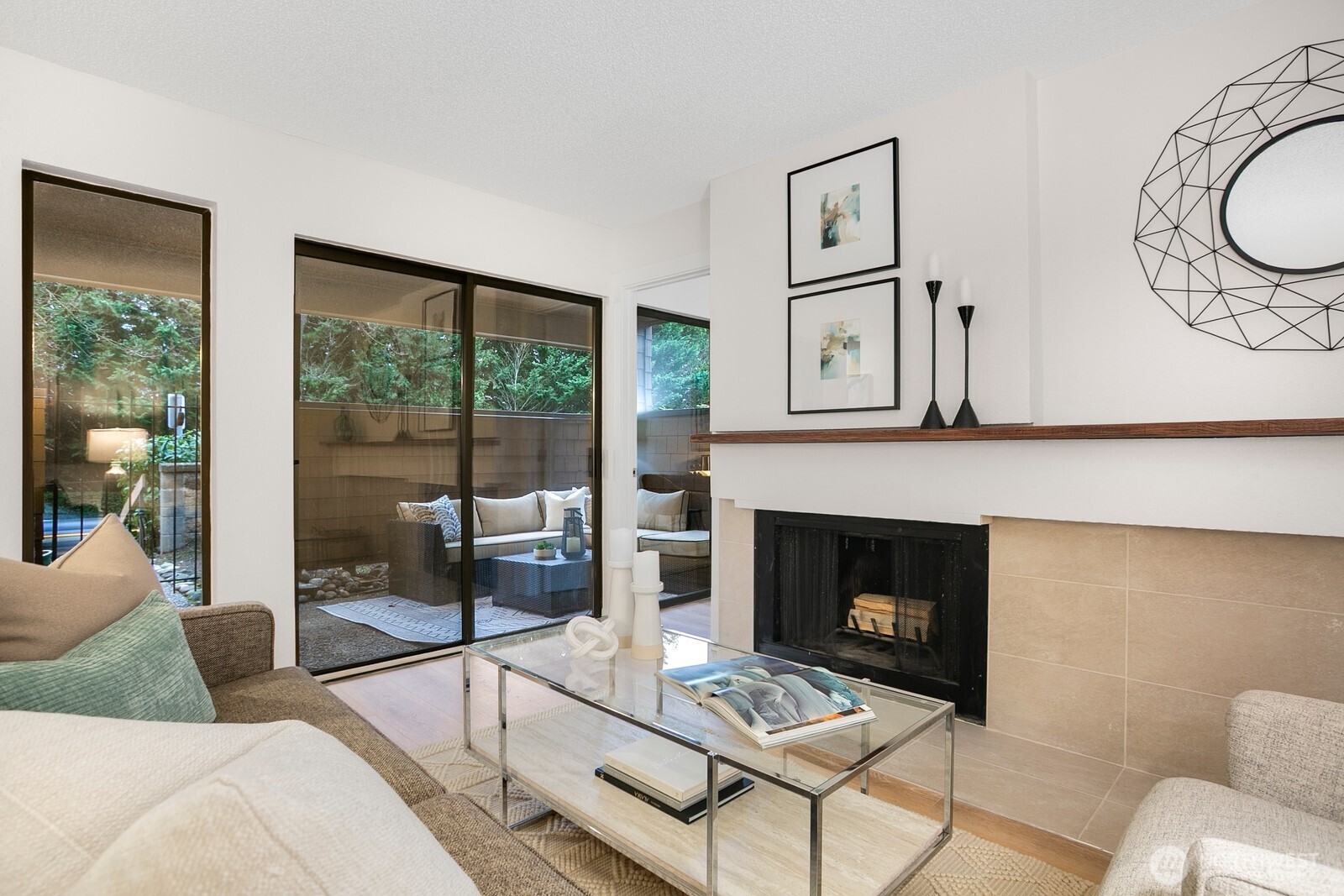 11510 NE 128th Street #2, Kirkland, WA 98034