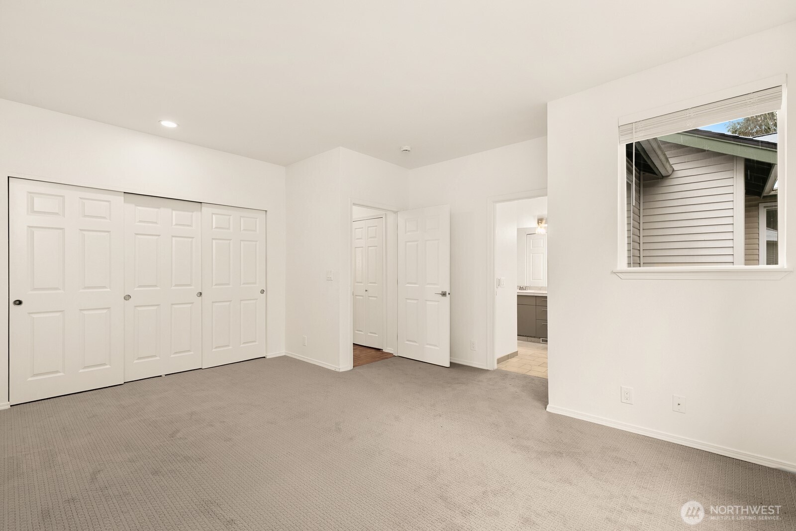 12530 Admiralty Way #B104, Everett, WA 98204