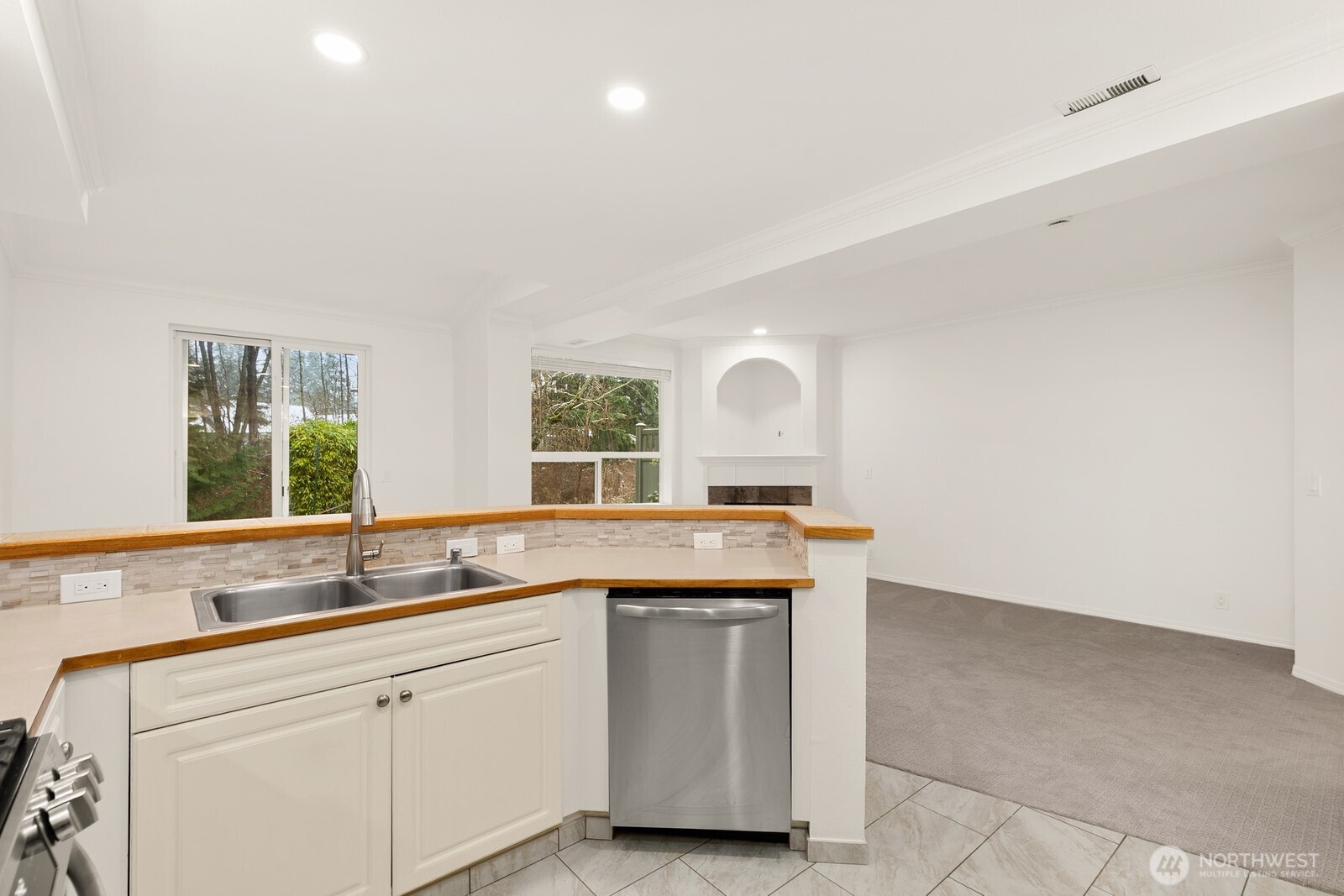 12530 Admiralty Way #B104, Everett, WA 98204