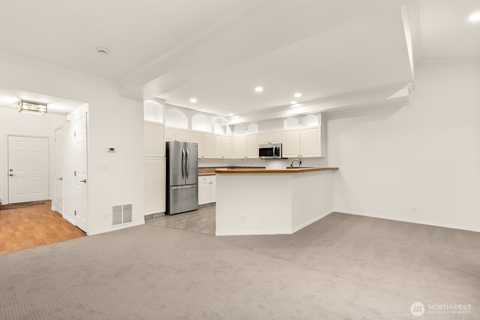 12530 Admiralty Way #B104, Everett, WA 98204