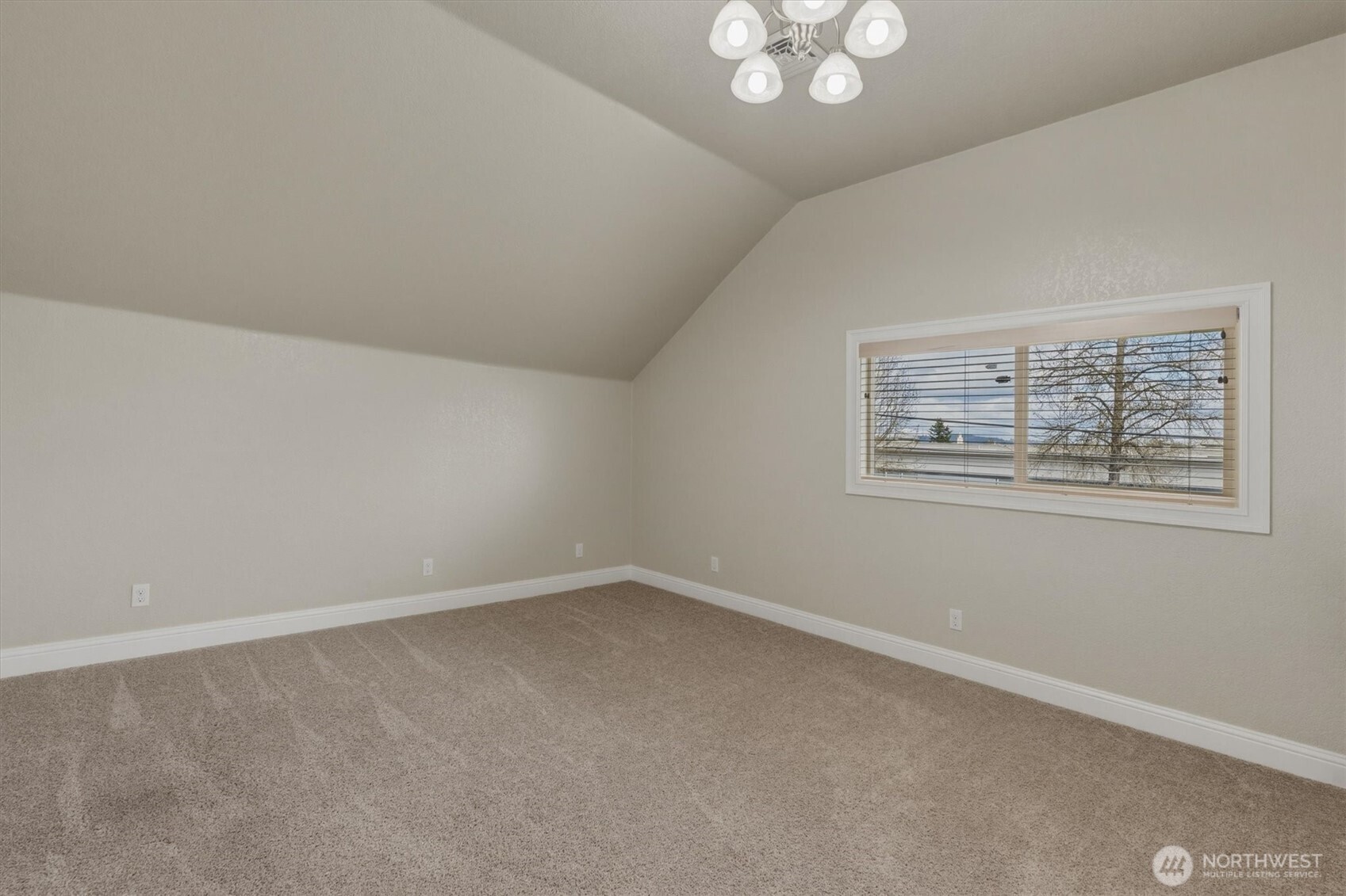 1215 30th Avenue , Longview, WA 98632