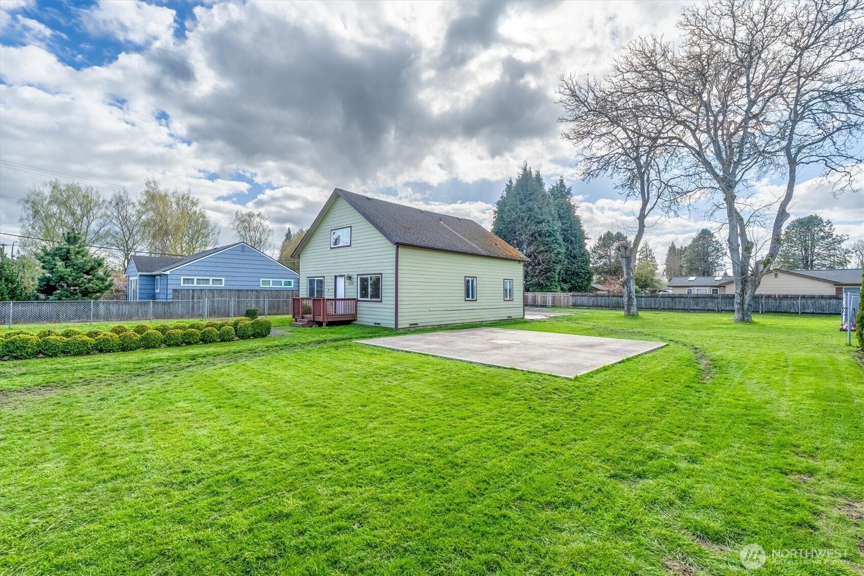 1215 30th Avenue , Longview, WA 98632