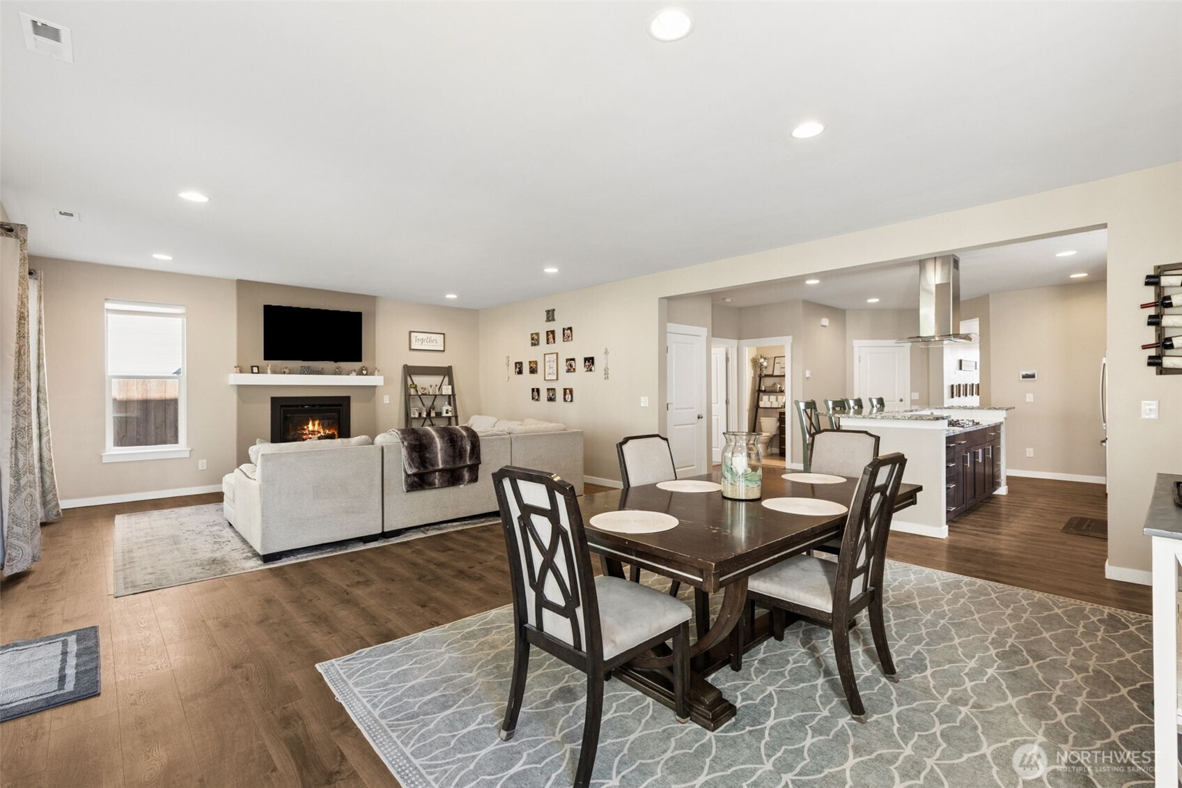 3025 Fiddleback Street NE, Lacey, WA 98516