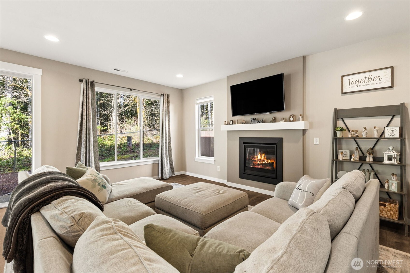 3025 Fiddleback Street NE, Lacey, WA 98516