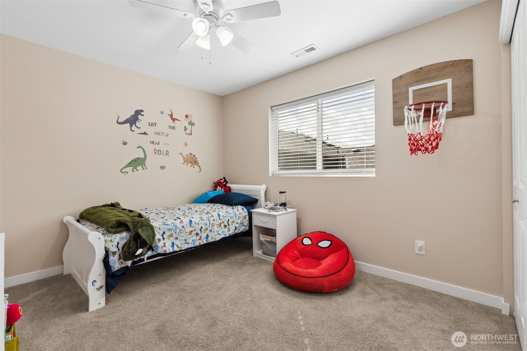 3025 Fiddleback Street NE, Lacey, WA 98516