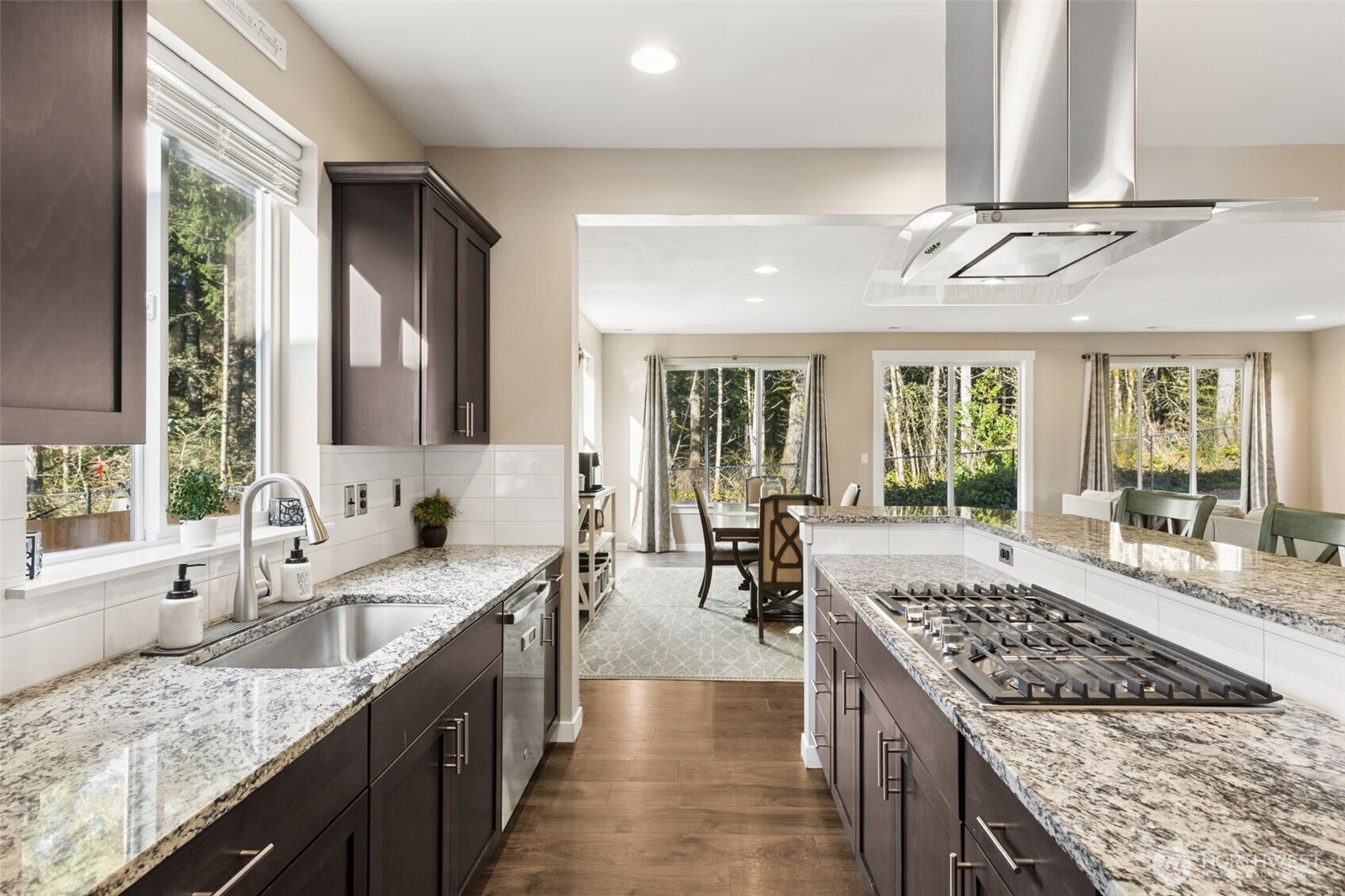 3025 Fiddleback Street NE, Lacey, WA 98516