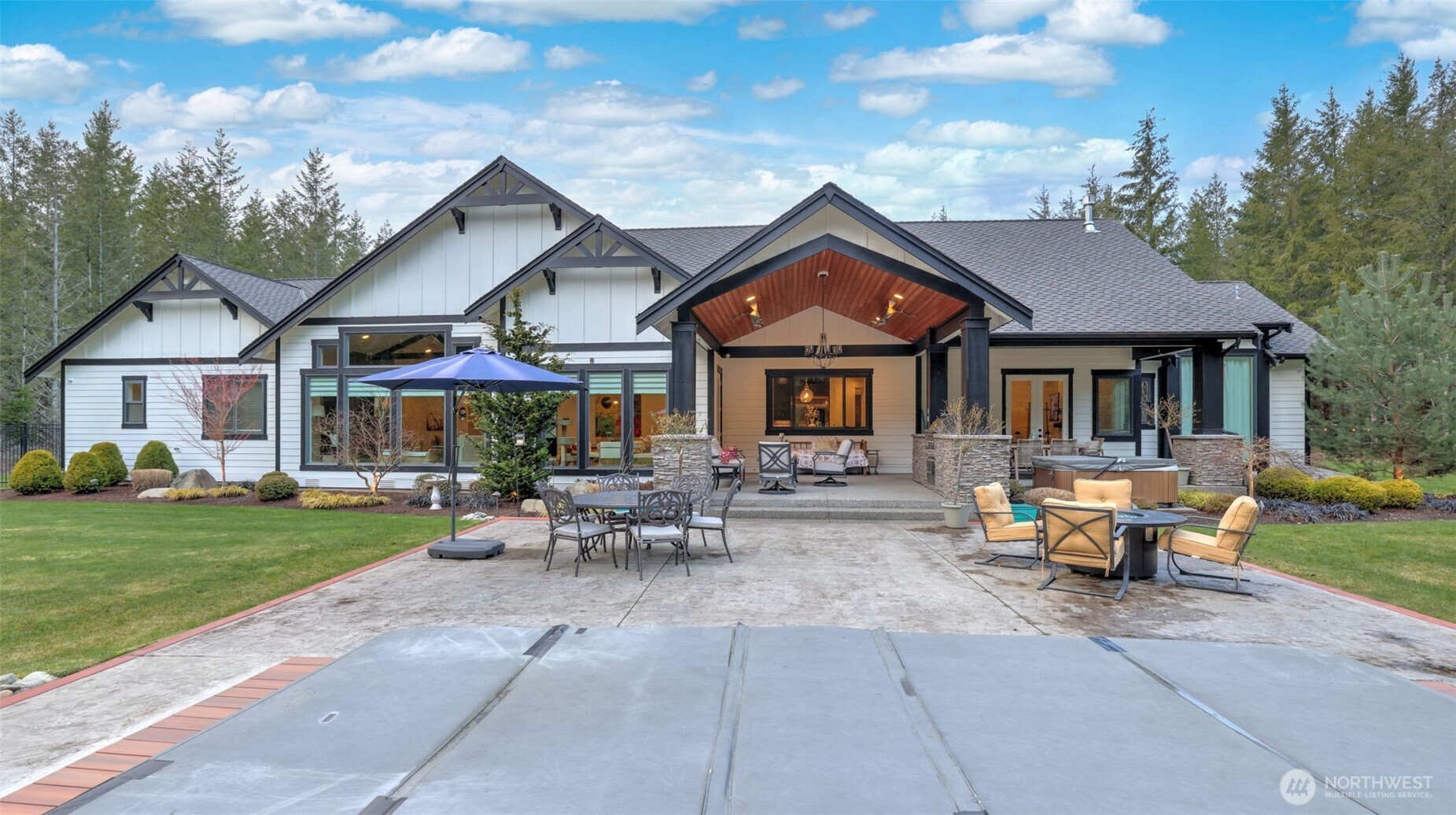 28570 318th Drive SE, Ravensdale, WA 98051