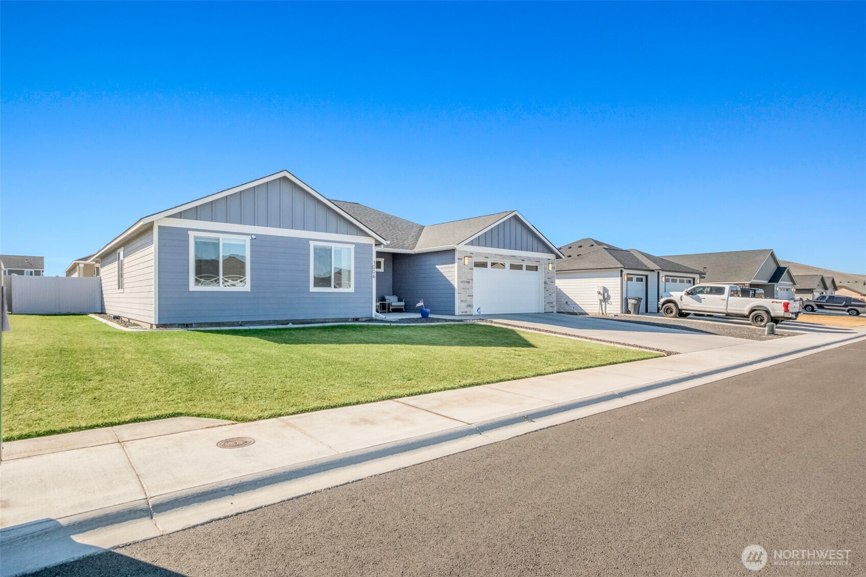 1006 6th Avenue NE, Ephrata, WA 98823