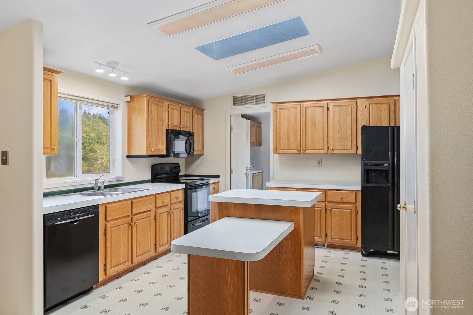 10532 Olalla Valley Road , Olalla, WA 98359