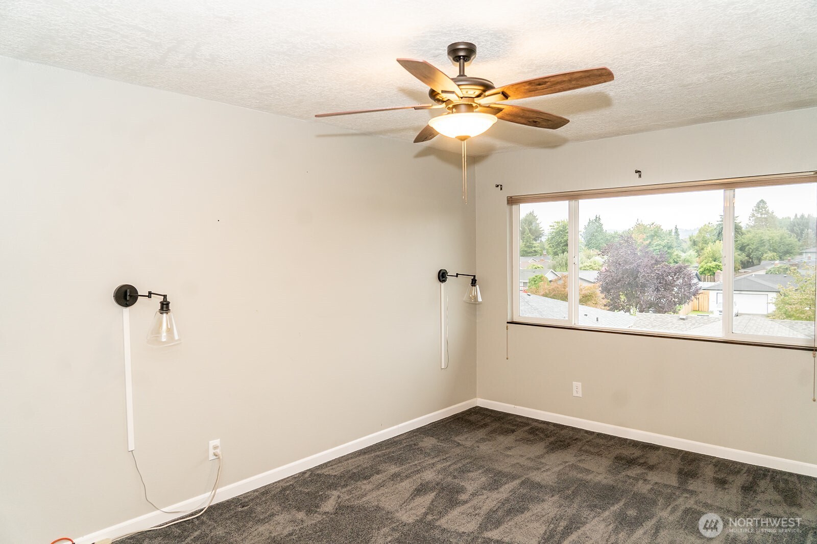 2005 Tibbetts #305, Longview, WA 98632