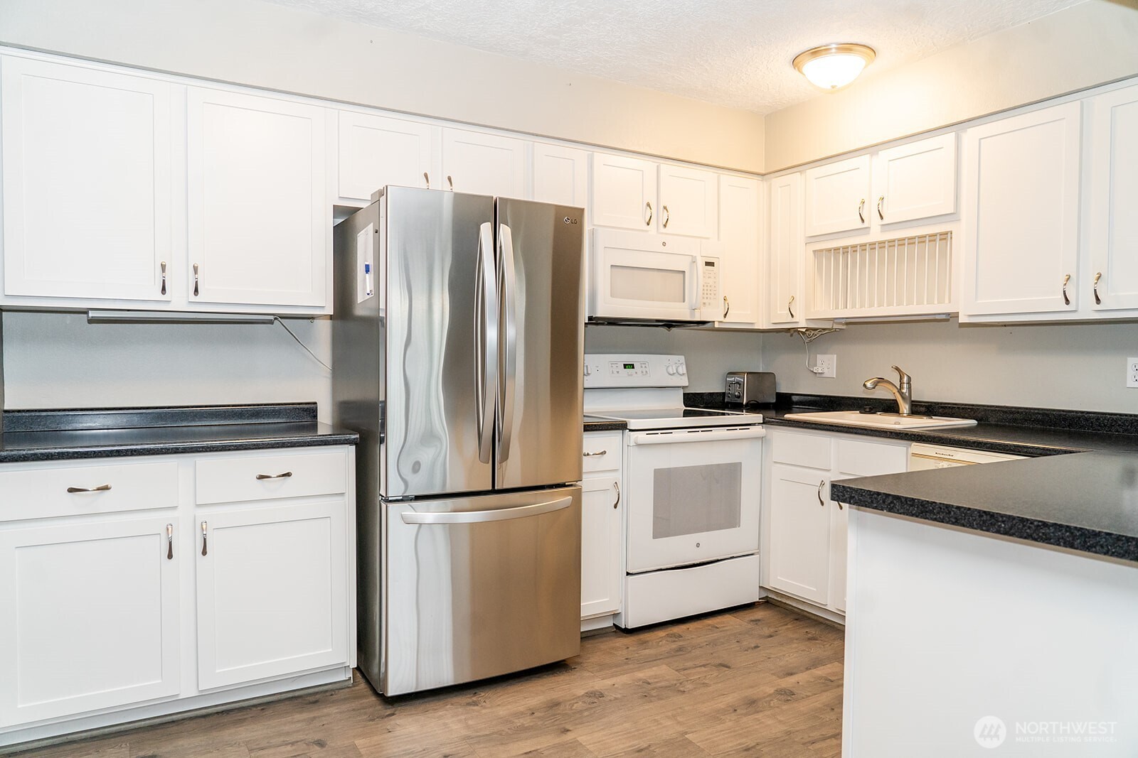 2005 Tibbetts #305, Longview, WA 98632