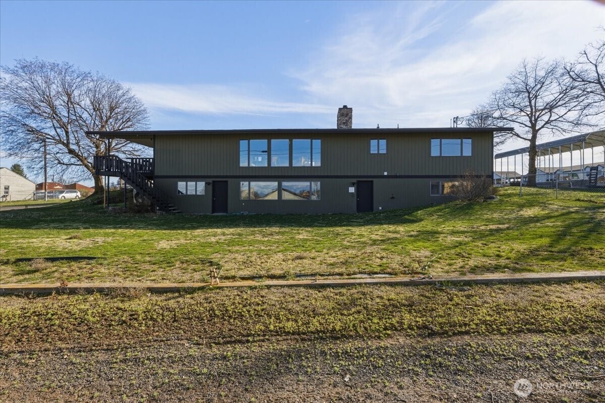 313 SE Trinity Avenue , Wilbur, WA 99185