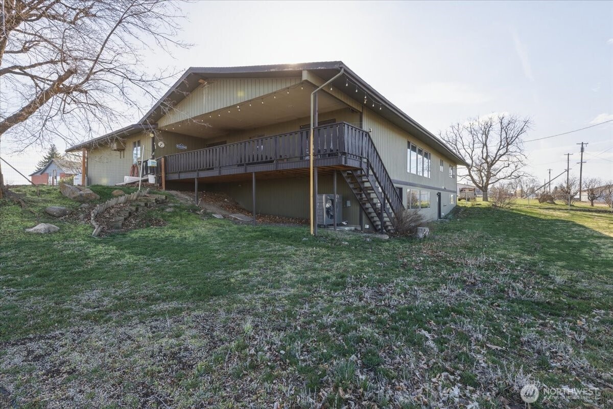 313 SE Trinity Avenue , Wilbur, WA 99185