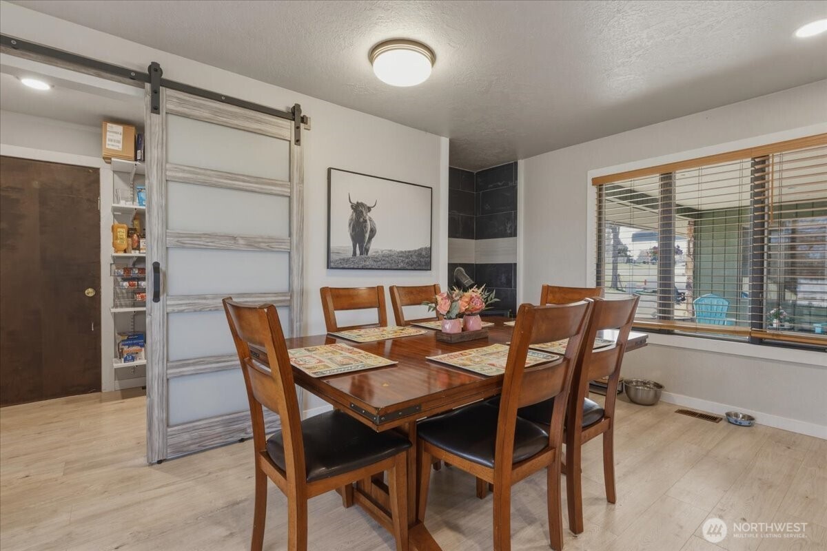 313 SE Trinity Avenue , Wilbur, WA 99185