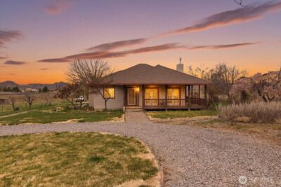 55676 Bay Area Dr NE, Electric City, WA 99123 - Photo 3