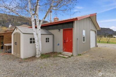 55676 Bay Area Dr NE, Electric City, WA 99123 - Photo 34