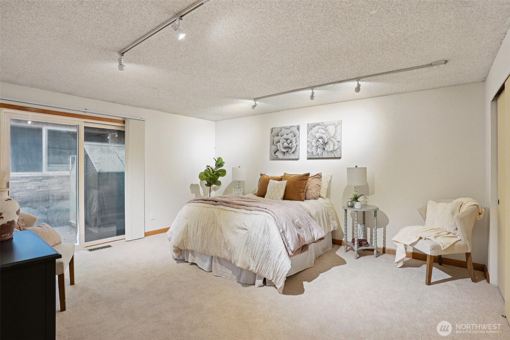 6111 Hawthorne Terrace NE NE, Tacoma, WA 98422