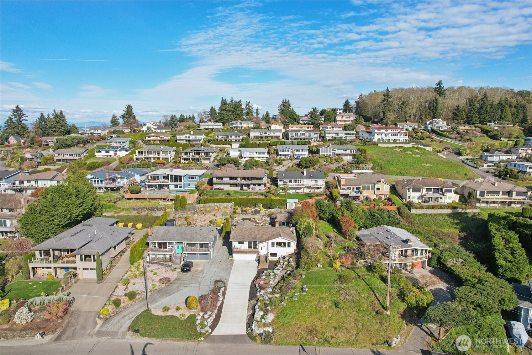 6111 Hawthorne Terrace NE NE, Tacoma, WA 98422