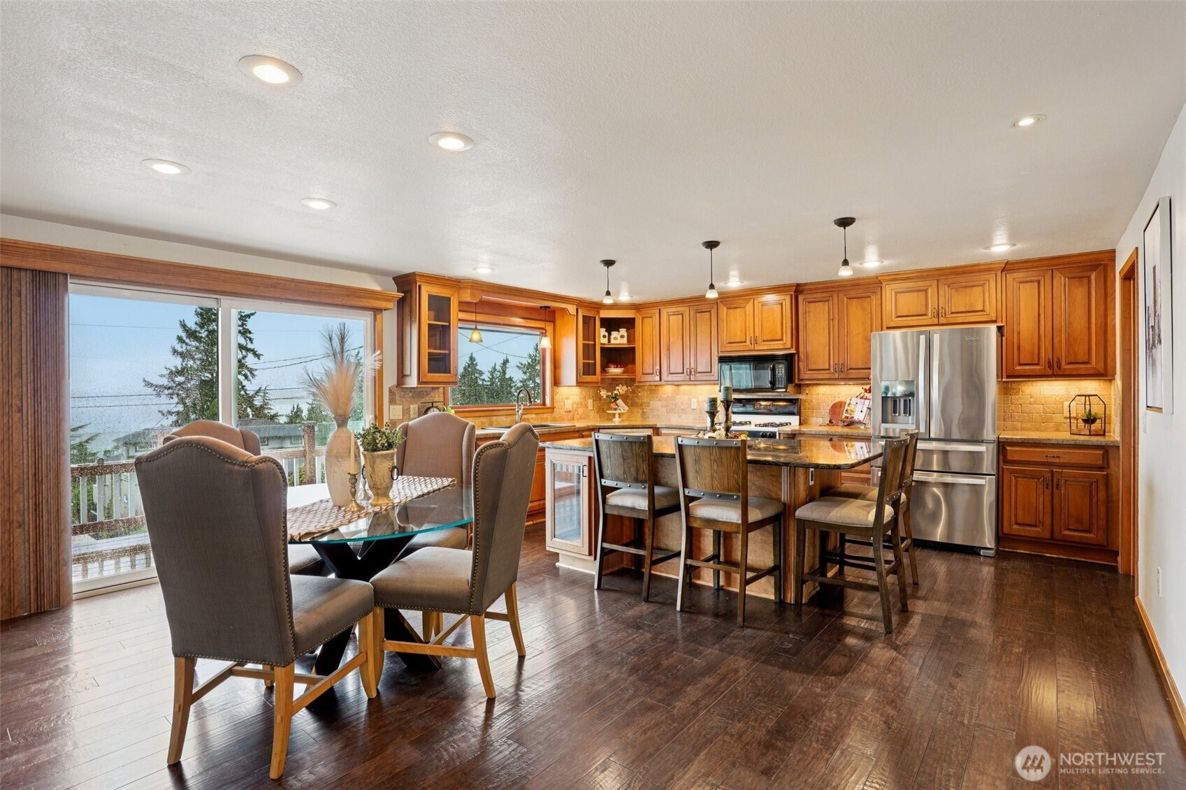 6111 Hawthorne Terrace NE NE, Tacoma, WA 98422