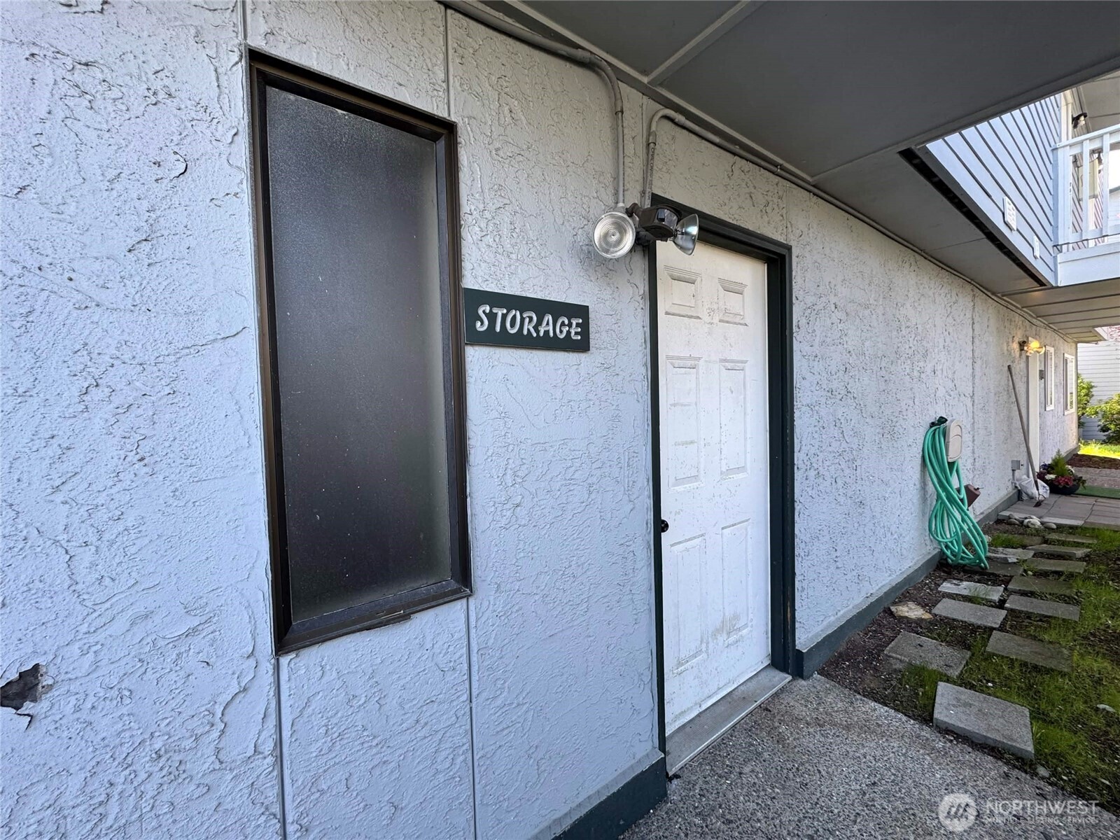 8823 Holly Drive #H204, Everett, WA 98208