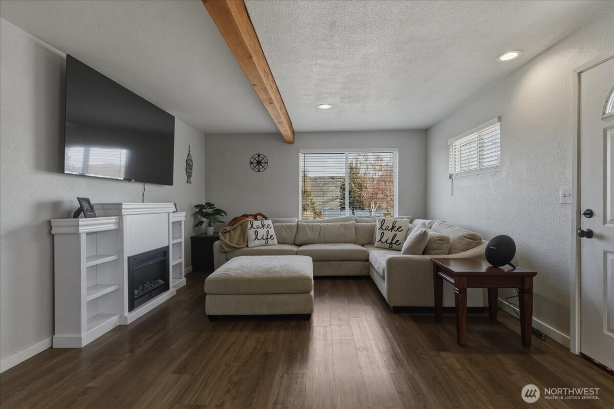 328 Sunny Drive , Electric City, WA 99123