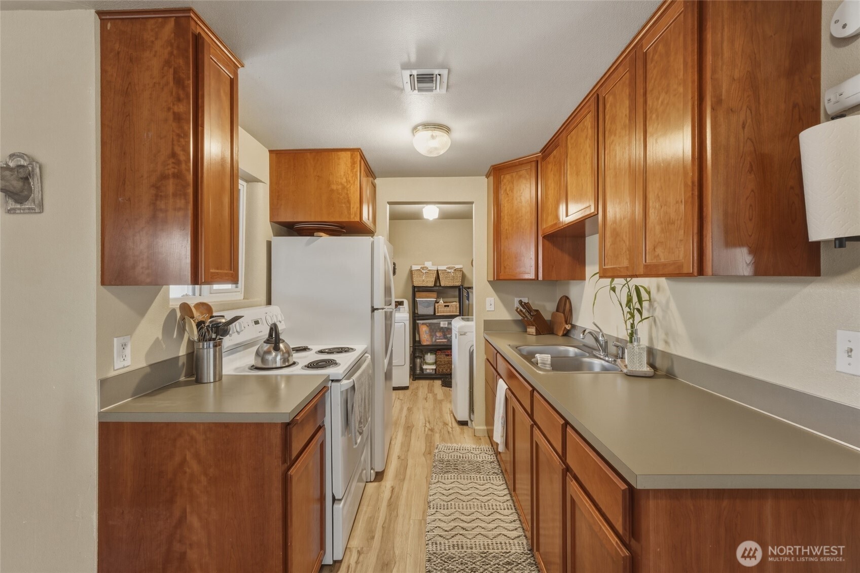 1557 J Street , Walla Walla, WA 99362