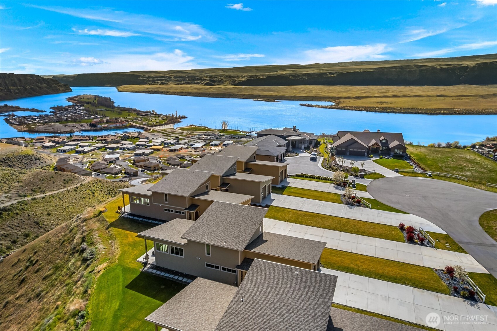 9773 Ridgeview Drive NW, Quincy, WA 98848