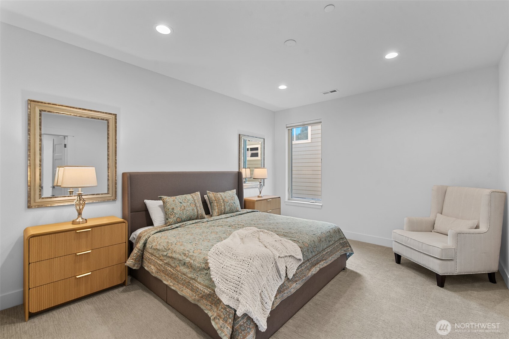 9773 Ridgeview Drive NW, Quincy, WA 98848