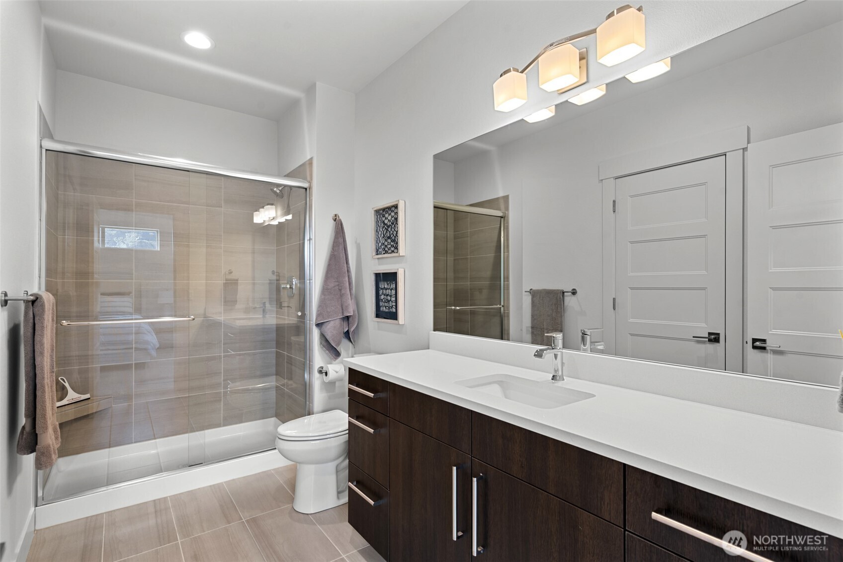 9773 Ridgeview Drive NW, Quincy, WA 98848