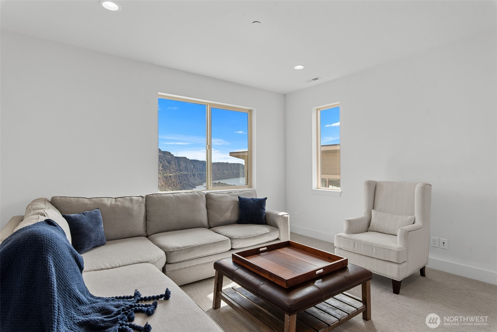 9773 Ridgeview Drive NW, Quincy, WA 98848