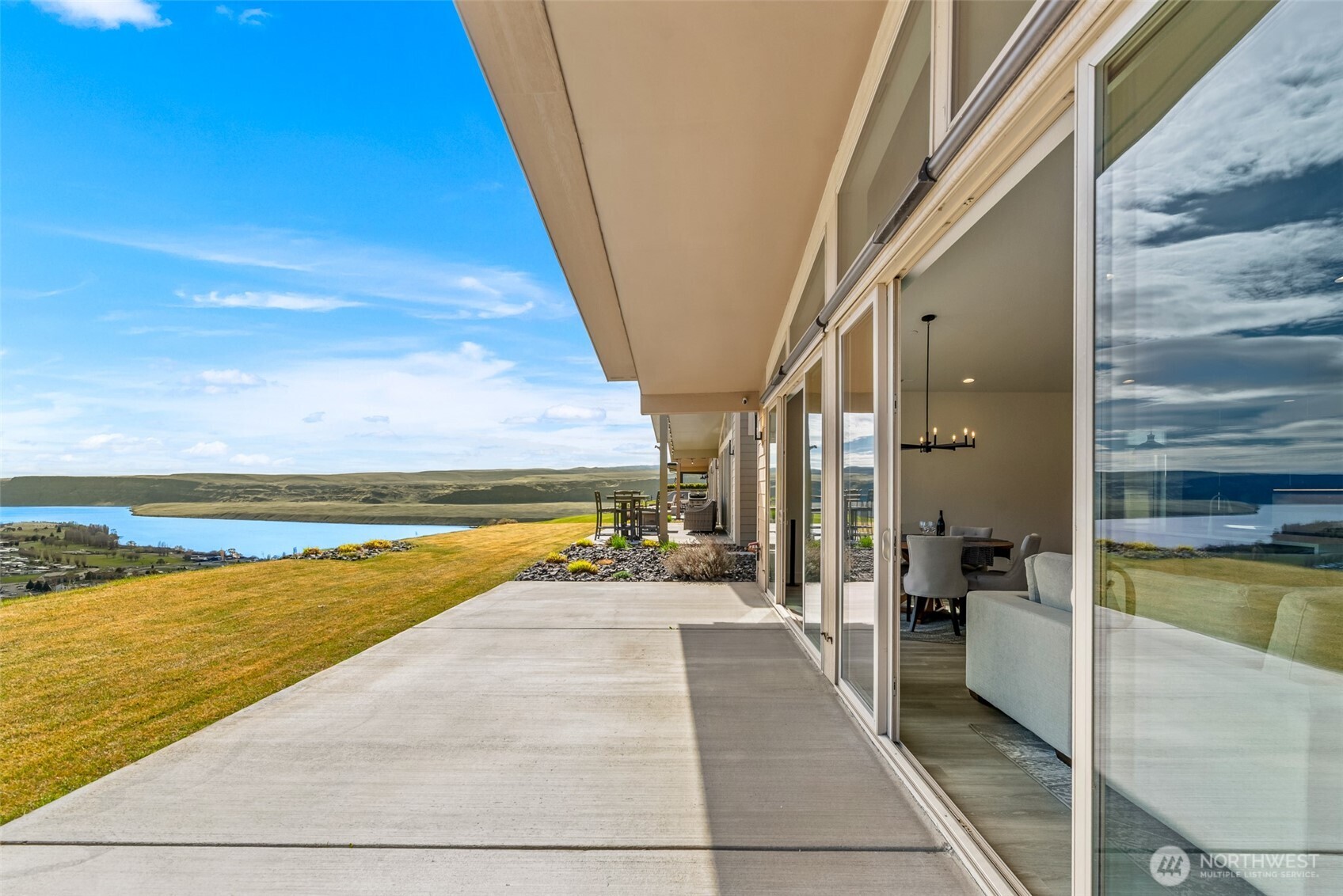 9773 Ridgeview Drive NW, Quincy, WA 98848