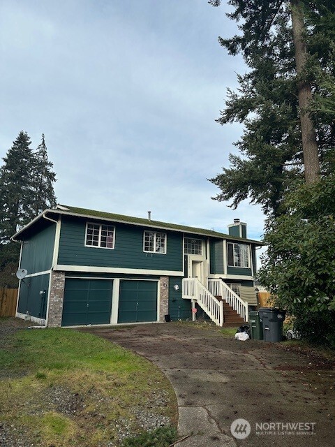 20402 15th Avenue Ct E, Spanaway, WA 98387-8141