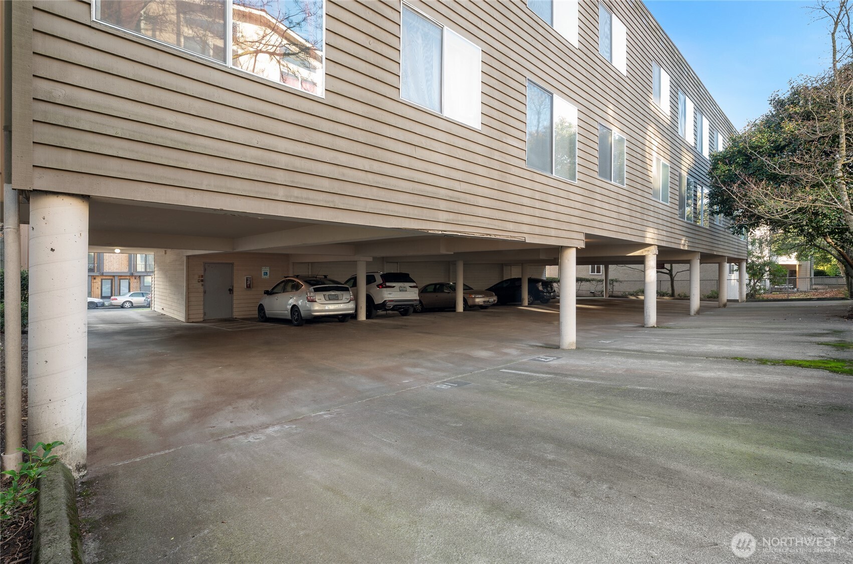 2418 NW 57th Street , Seattle, WA 98107