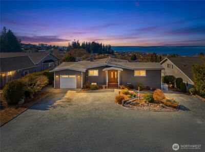 704 Flintstone Drive , Camano Island, WA 98282