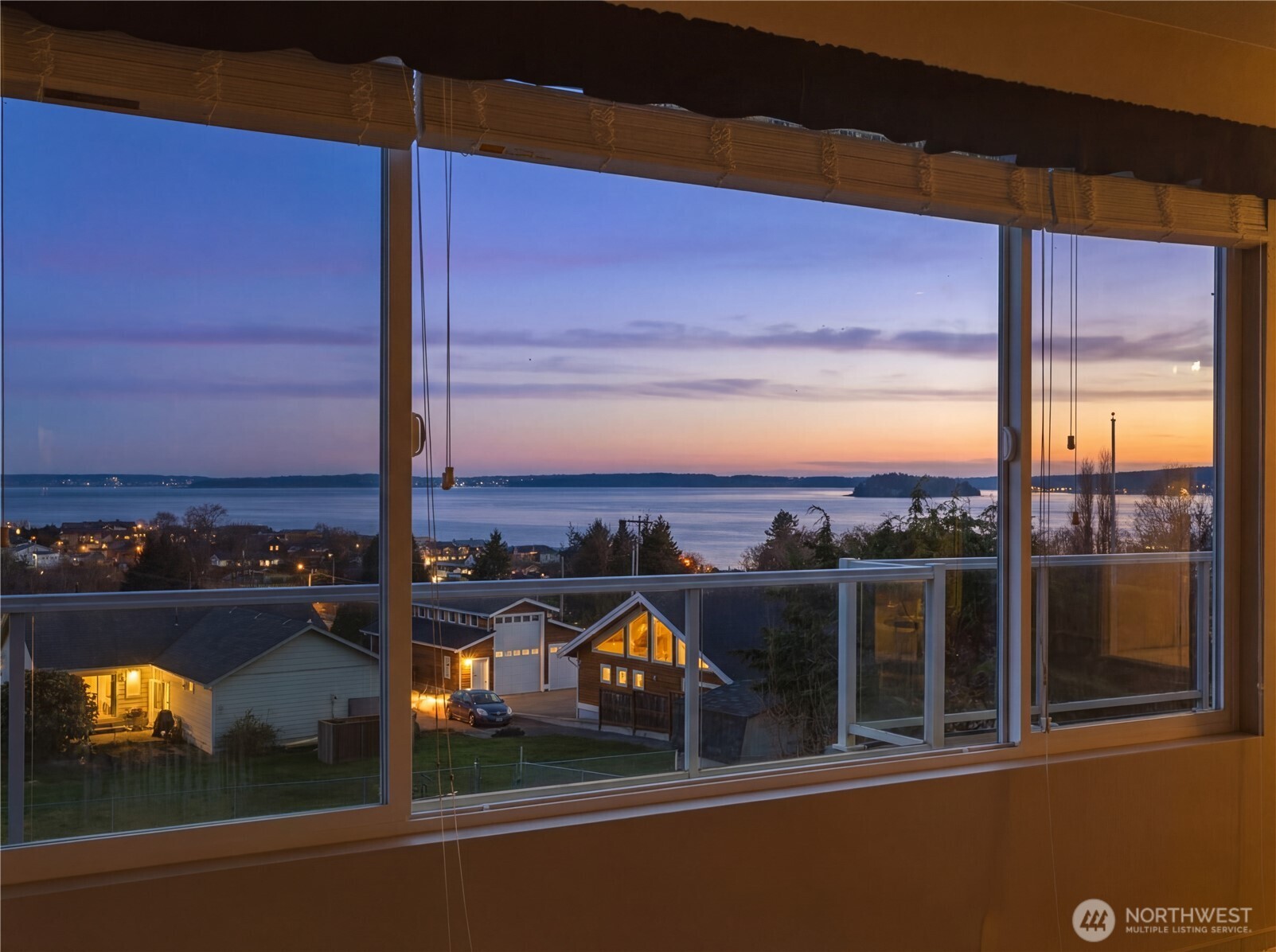 704 Flintstone Drive , Camano Island, WA 98282