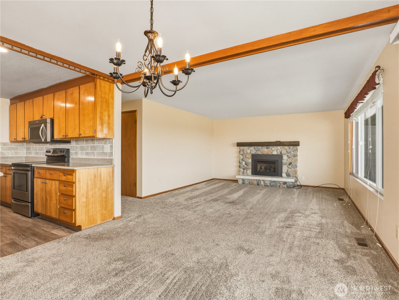 704 Flintstone Drive , Camano Island, WA 98282