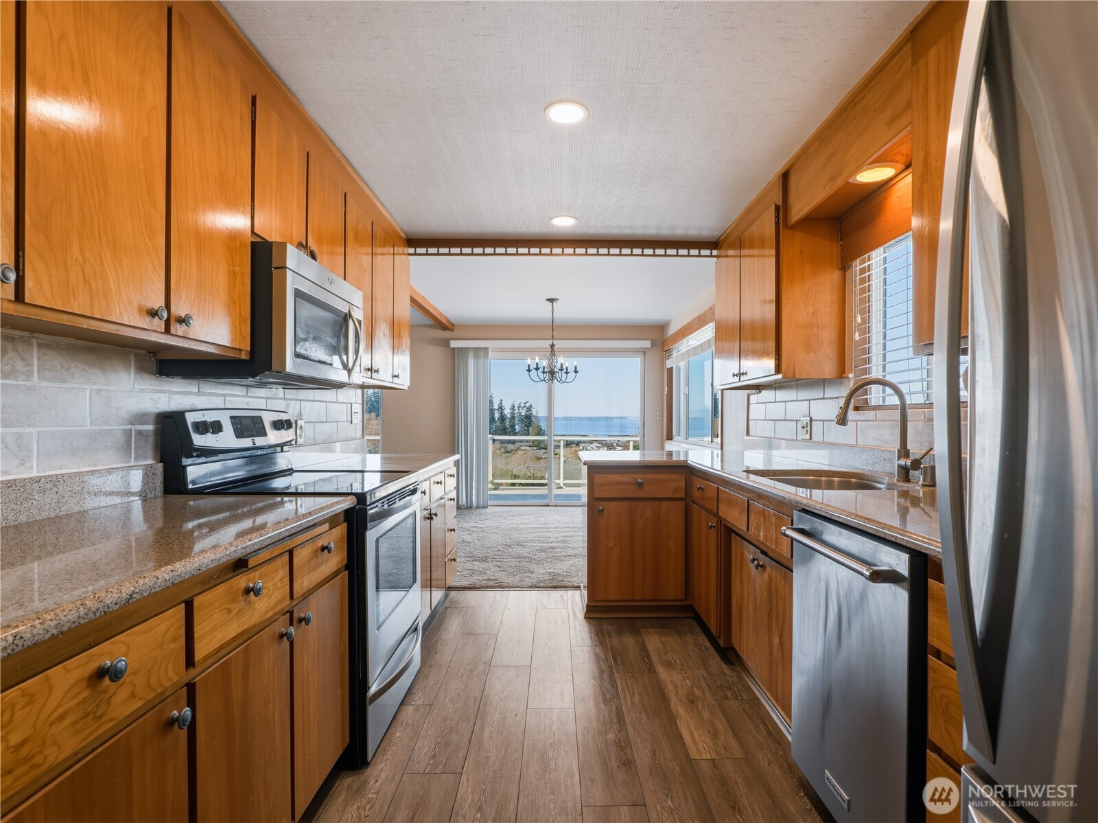 704 Flintstone Drive , Camano Island, WA 98282