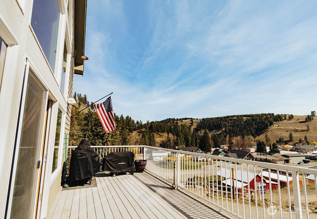 267 Boone Avenue W, Conconully, WA 98819