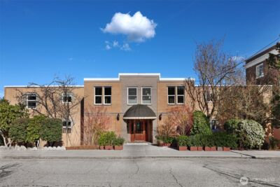 1818 Bigelow Avenue N #301, Seattle, WA 98109