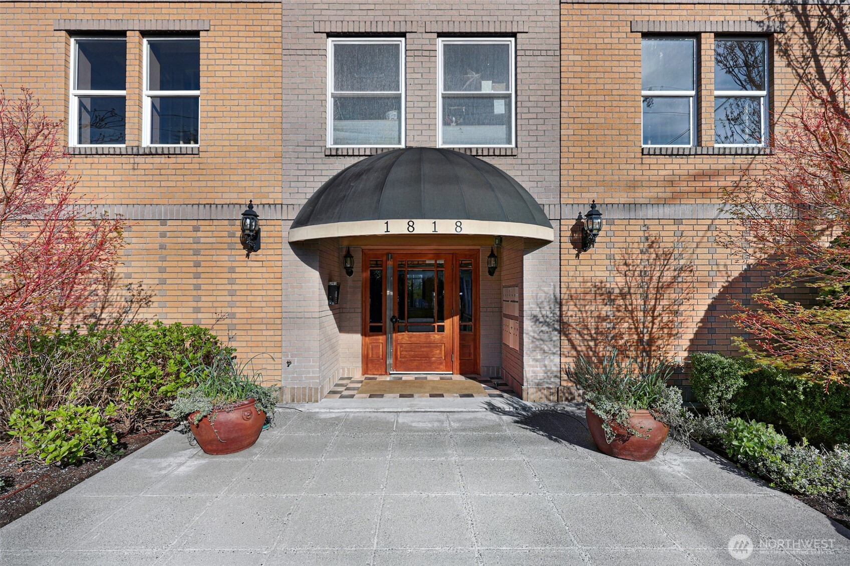 1818 Bigelow Avenue N #301, Seattle, WA 98109