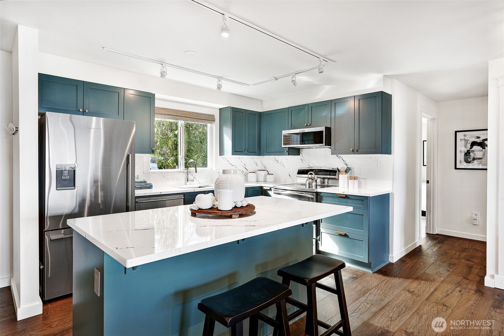 1818 Bigelow Avenue N #301, Seattle, WA 98109