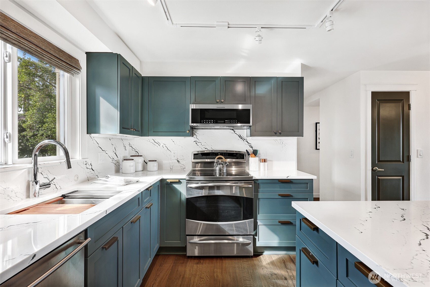 1818 Bigelow Avenue N #301, Seattle, WA 98109