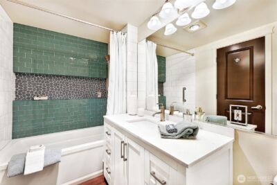 1818 Bigelow Avenue N #301, Seattle, WA 98109 - Photo 22