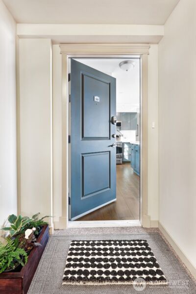 1818 Bigelow Avenue N #301, Seattle, WA 98109 - Photo 3