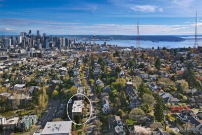 1818 Bigelow Avenue N #301, Seattle, WA 98109 - Photo 32