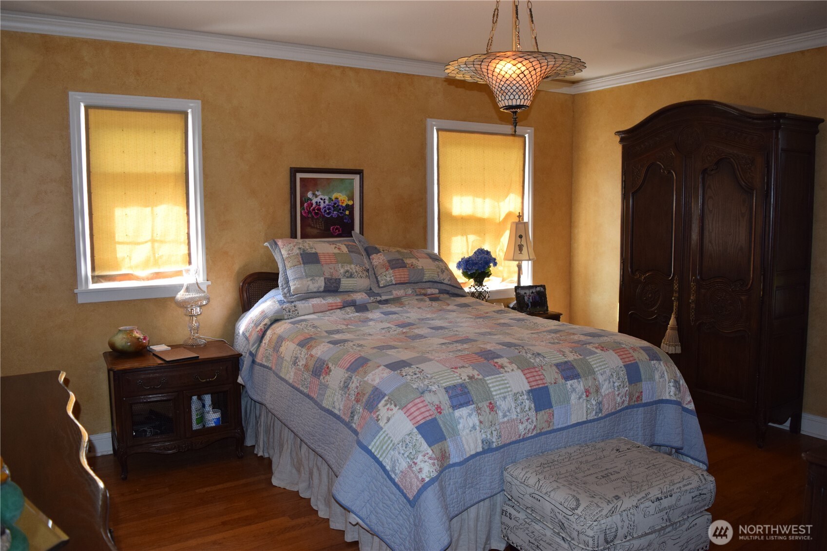 3538 Beach Drive E, Port Orchard, WA 98366-8136