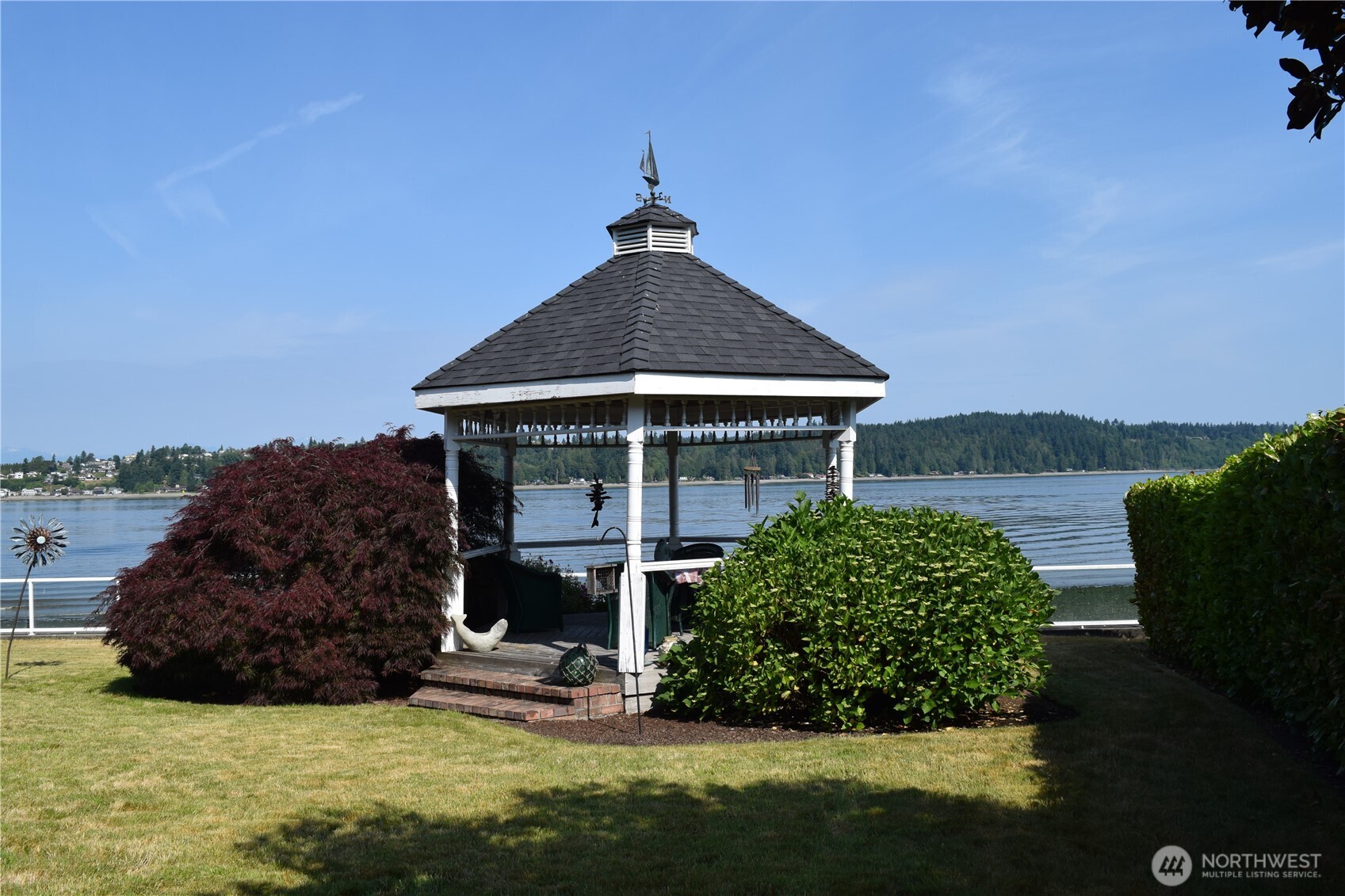3538 Beach Drive E, Port Orchard, WA 98366-8136