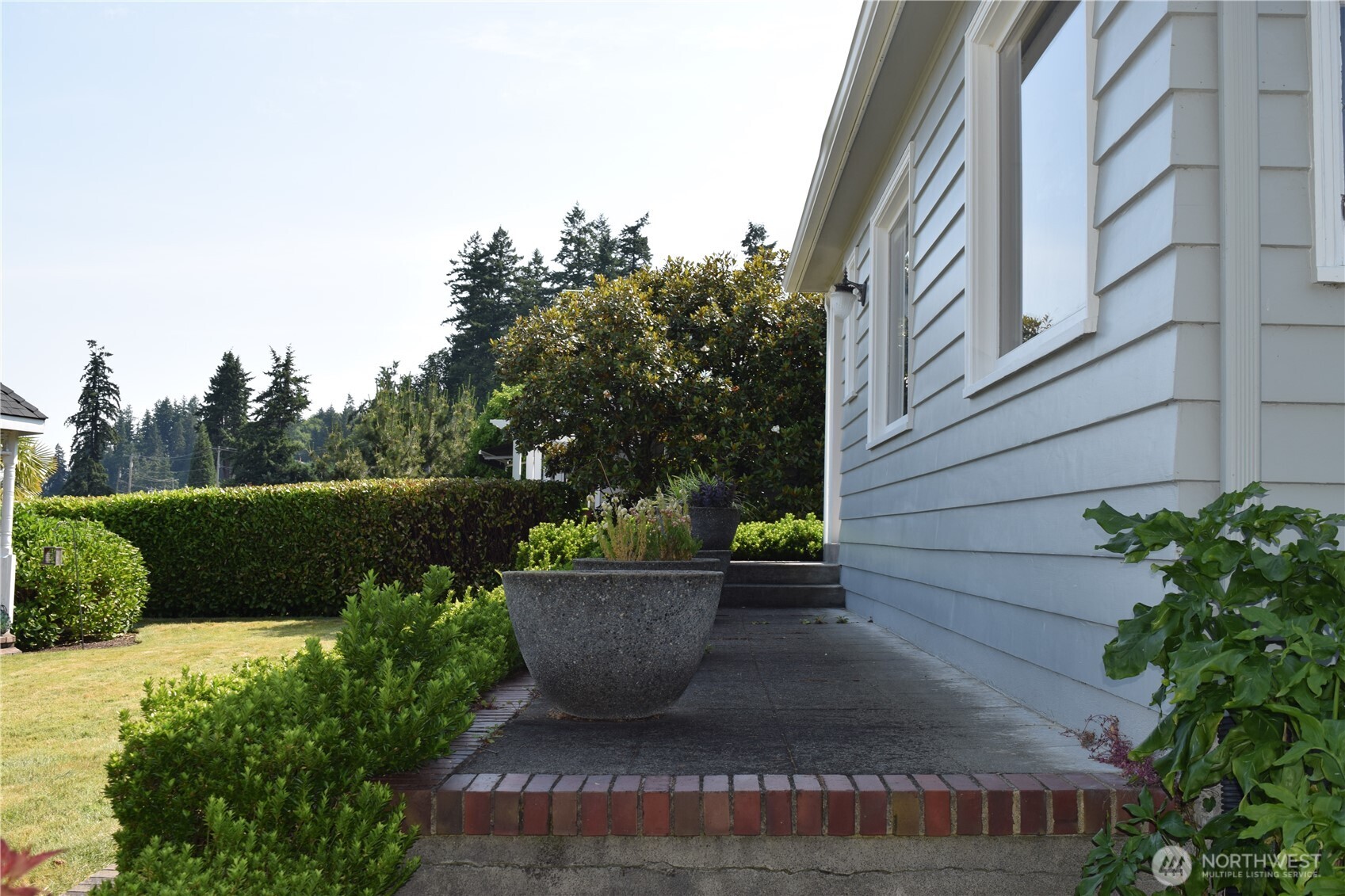 3538 Beach Drive E, Port Orchard, WA 98366-8136