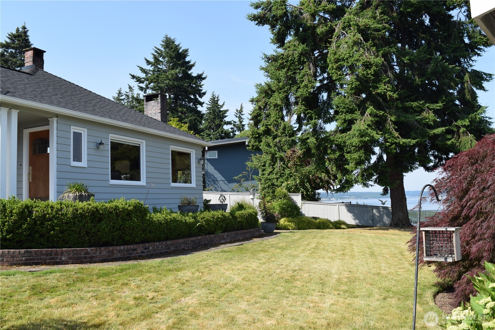 3538 Beach Drive E, Port Orchard, WA 98366-8136