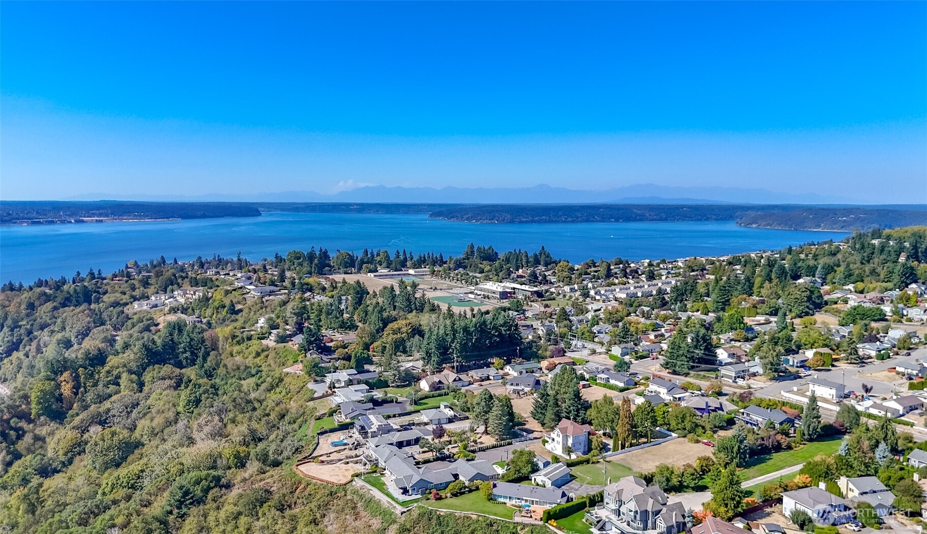 4516 Browns Point Boulevard NE, Tacoma, WA 98422